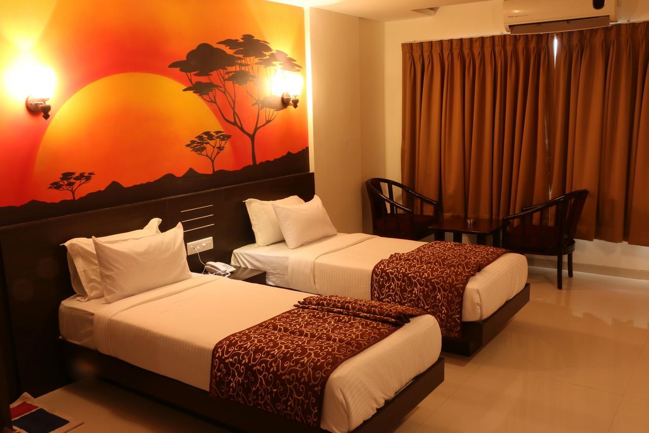 Hotel Reevanta Daman Kültér fotó
