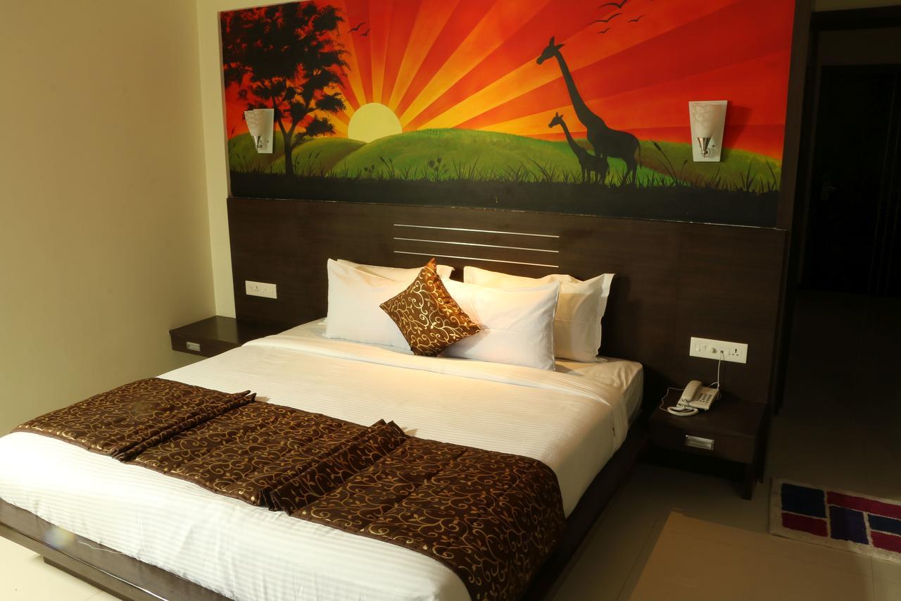 Hotel Reevanta Daman Kültér fotó