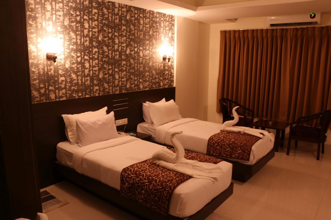 Hotel Reevanta Daman Kültér fotó