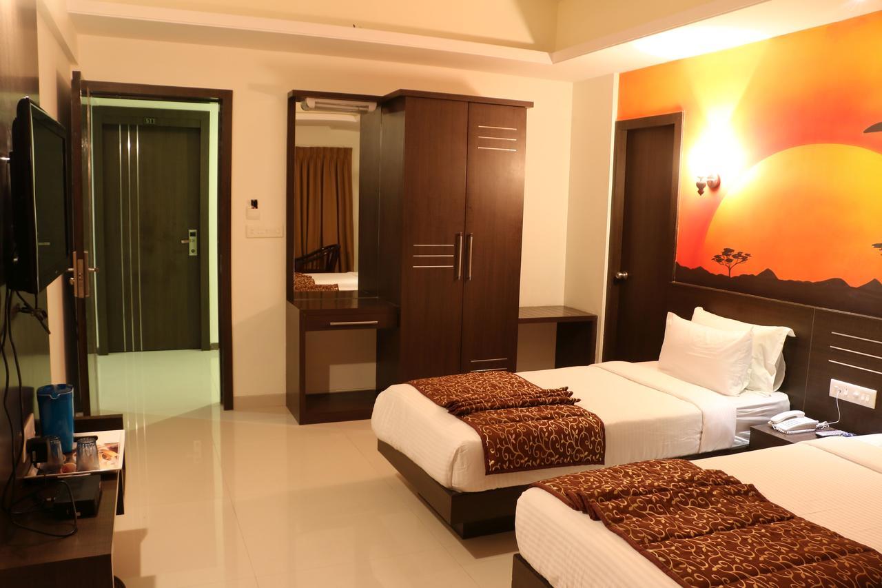 Hotel Reevanta Daman Kültér fotó